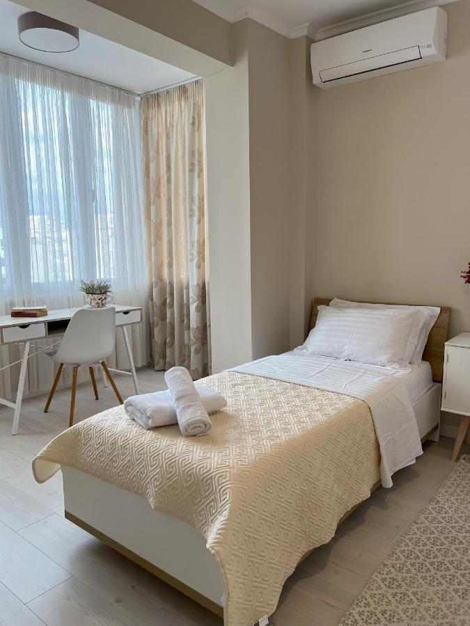 Grand New Bazaar Apartment Тирана Экстерьер фото