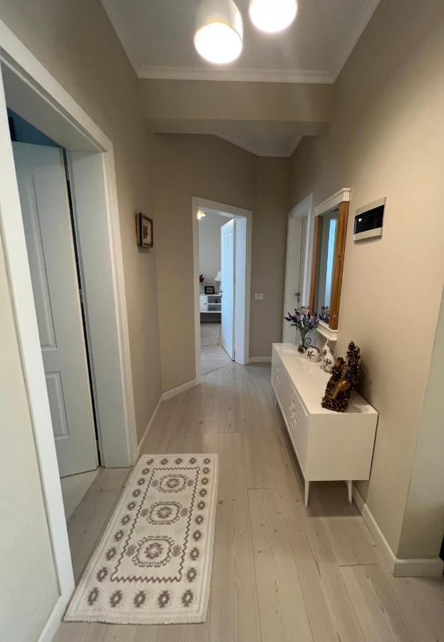Grand New Bazaar Apartment Тирана Экстерьер фото