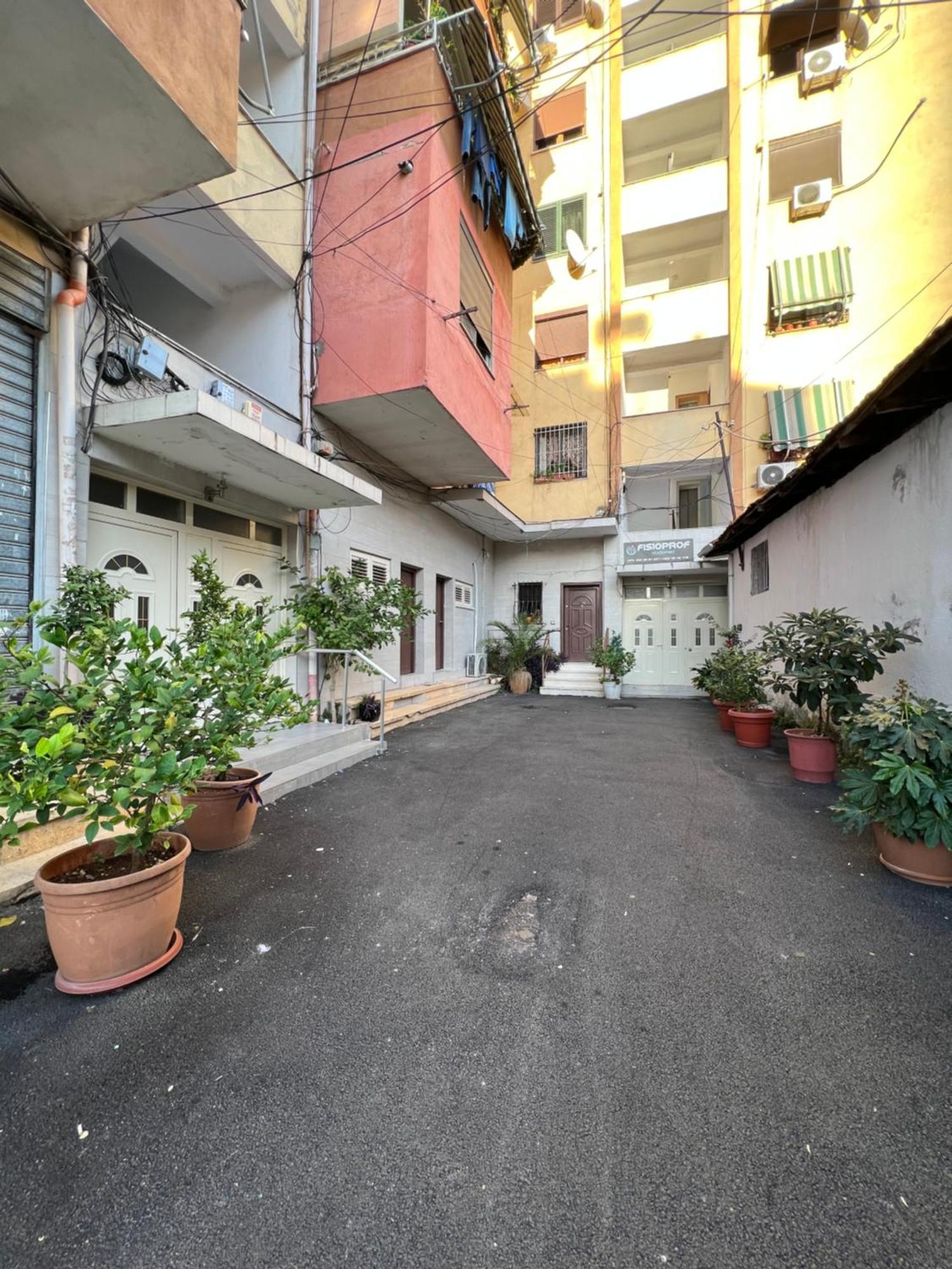 Grand New Bazaar Apartment Тирана Экстерьер фото